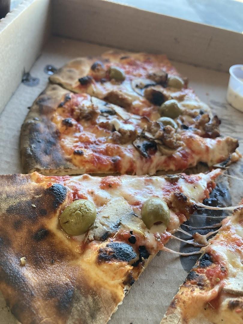 Pazzo's Pizza